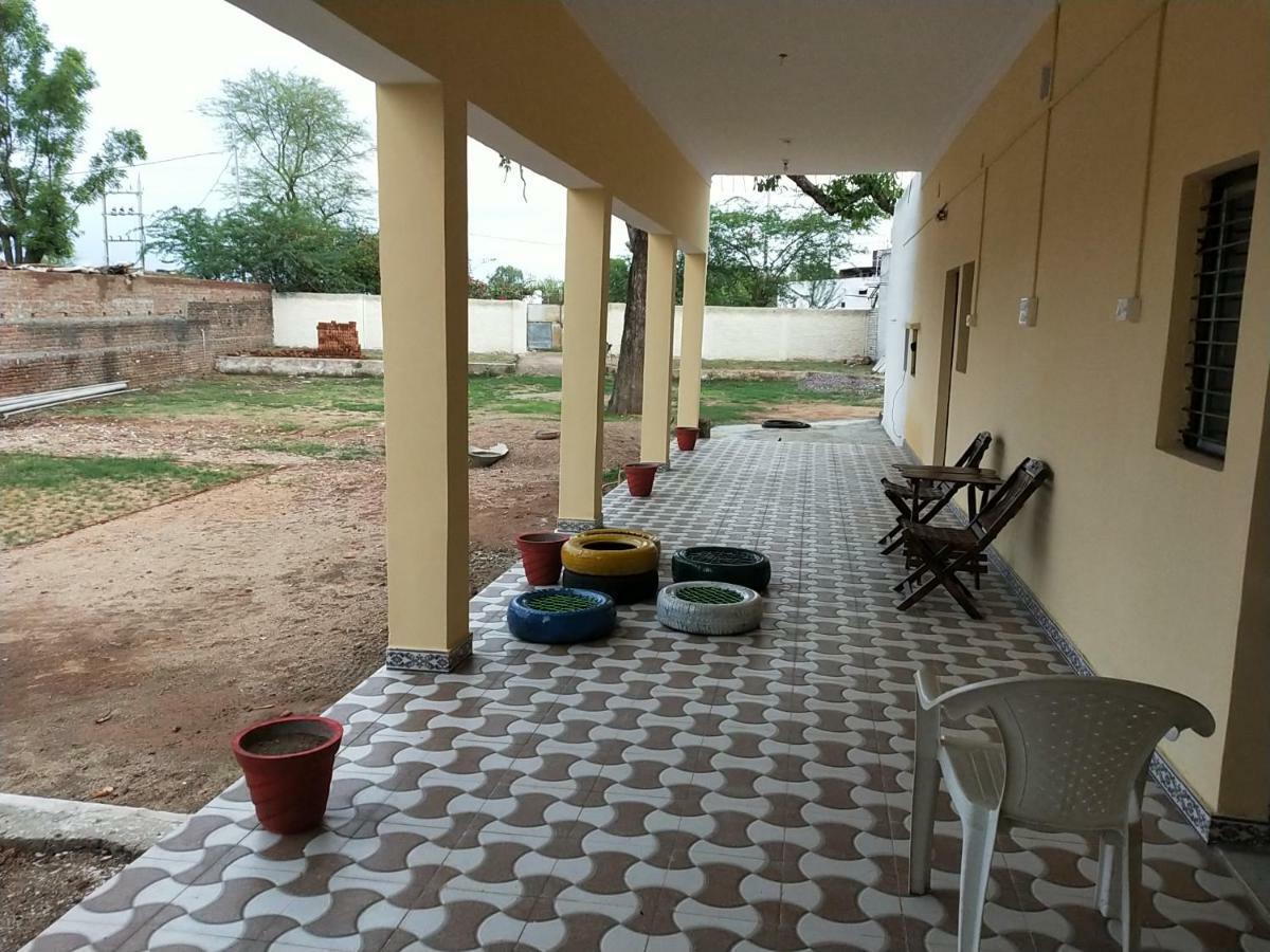 Mini Homestay Khajurāho エクステリア 写真